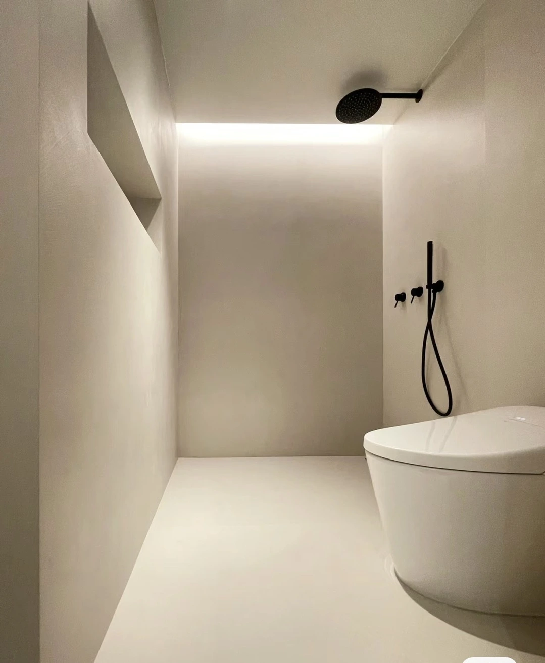 Microcement bathroom finish in Reading Berkshire